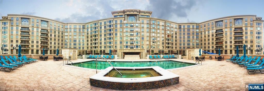 100 Alexander Way 821, Edgewater, NJ, 07020 — Photo 1