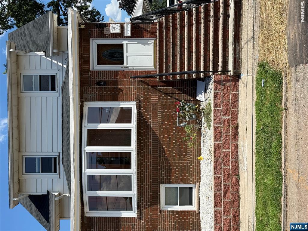 613 3rd Avenue 2, Lyndhurst, NJ, 07071 — Photo 1