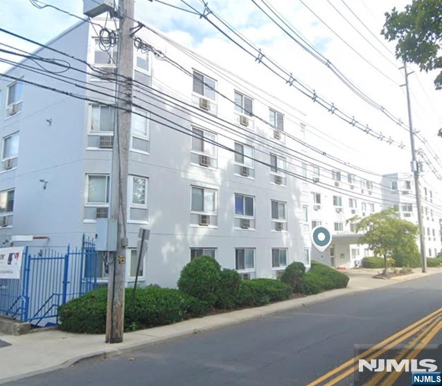 333 Grand Avenue 3C, Palisades Park, NJ, 07650 — Photo 1