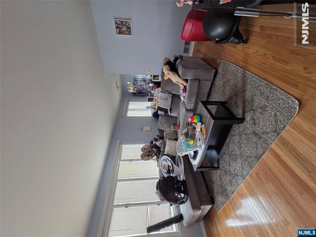 Photo 5