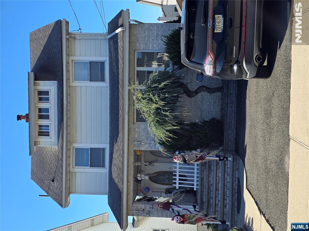 342 Page Avenue Second Floor, Lyndhurst, NJ, 07071 — Photo 1